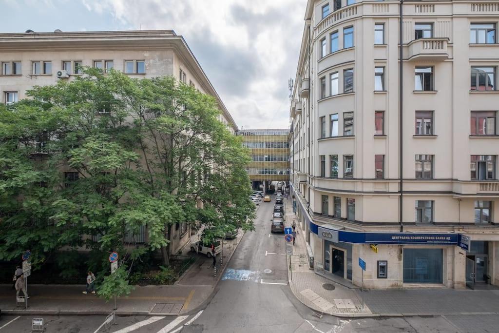 Top-notch Location, An Exceptionally Stylish Flat *